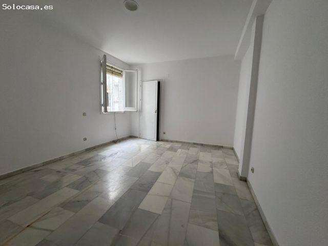 ELEGANTE PISO CON TECHOS ALTOS EN PLENO CENTRO DE CORDOBA