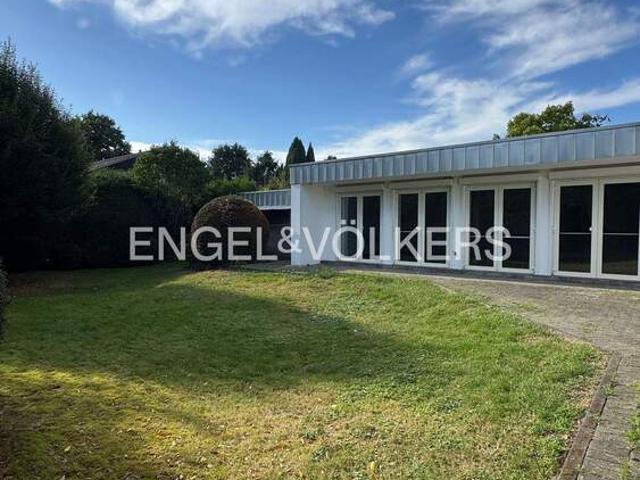 Eleganter Bungalow im Ninive: Stilvolles Wohnen mit exzellenter Stadtanbindung!