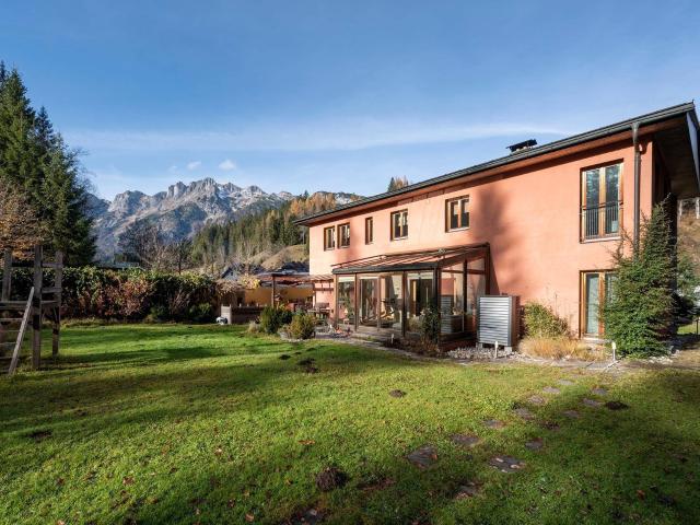 Eleganter Wohntraum im Lammertal Stil, Raum und Lebensqualität vereint