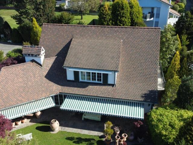 Elegantes 7 1/2 Zimmer Landhaus mit viel Umschwung und Fernsicht / Unique Country Style Villa