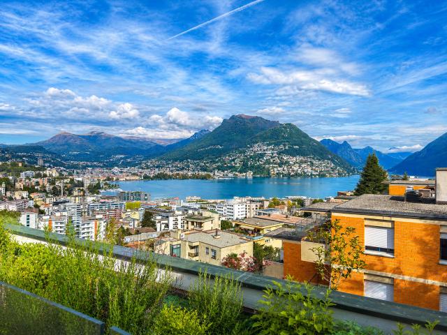 Elegantes 4.5 Zimmer Penthouse mit Seeblick in Paradiso