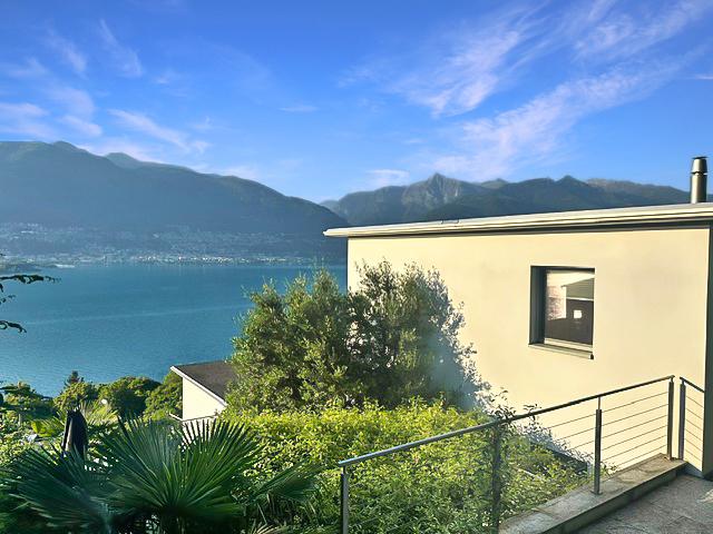 Elegantes Ferienhaus mit Seesicht und Terrasse