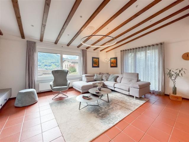 Elegantes Haus mit Garten in Collina d'Oro