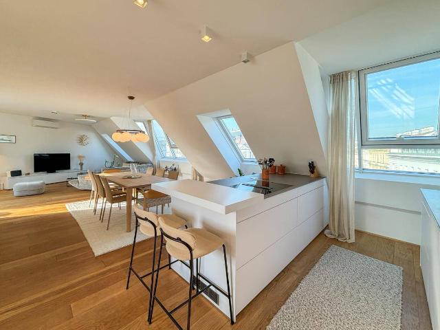 Elegantes Terrassen Rooftop Apartment beim Liechtensteinpark