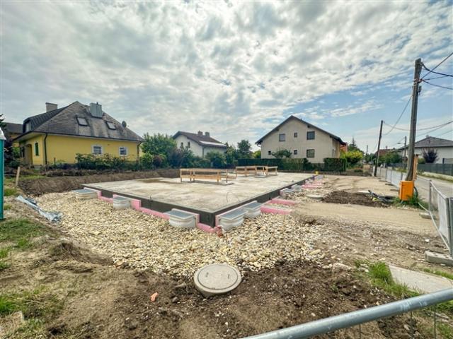 Elegantes Reihenendhaus mit guter Anbindung … Prov. frei f. Käufer / Elegant End Townhouse with easy access … Buyer Comm. free ! /
