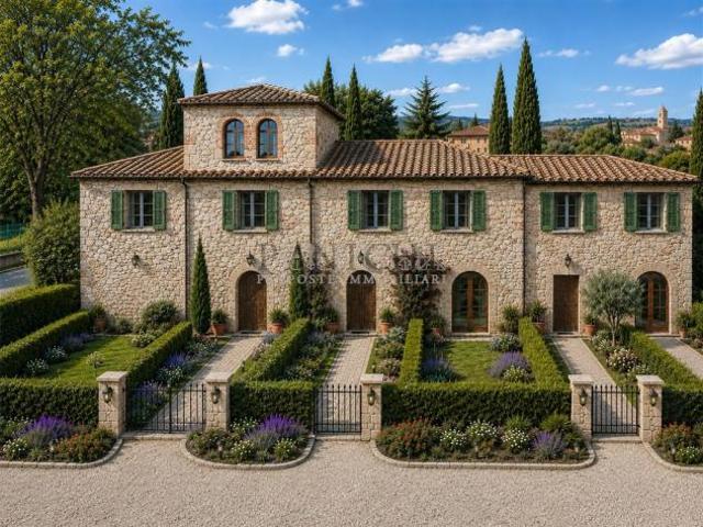 Eleganti Terratetto con Giardino in Antico Podere