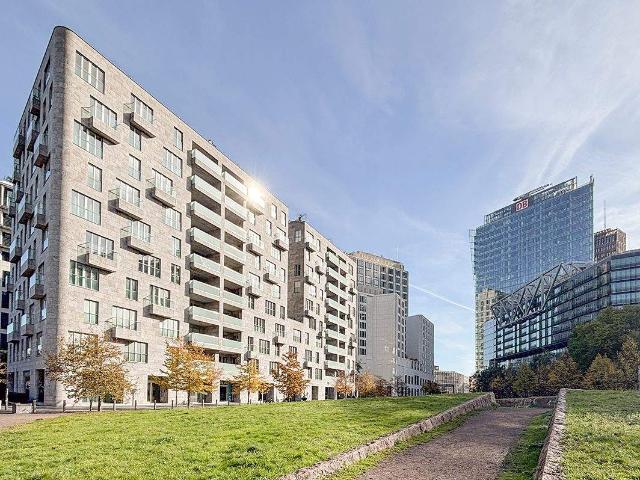 Eleganz pur: Großzügige Wohnung in unverwechselbarer Chipperfield Architektur