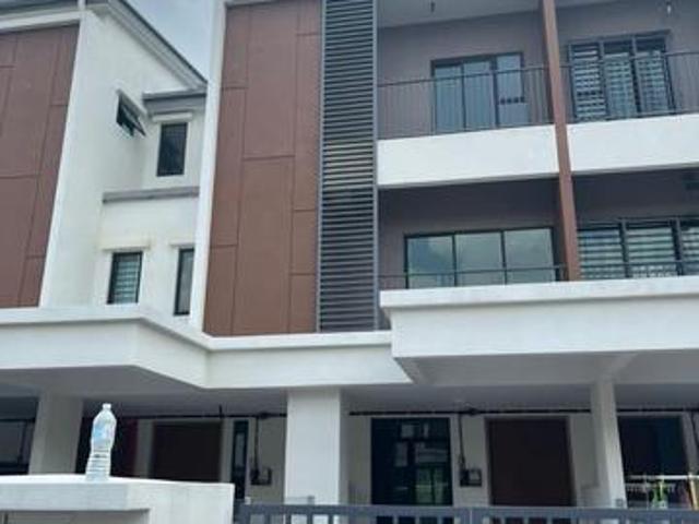 Elegan Residensi For Sale or rental