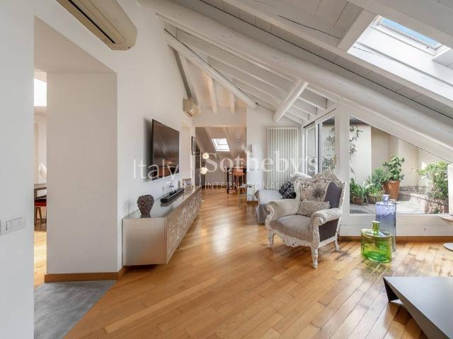 Elegance above the rooftops of Como
