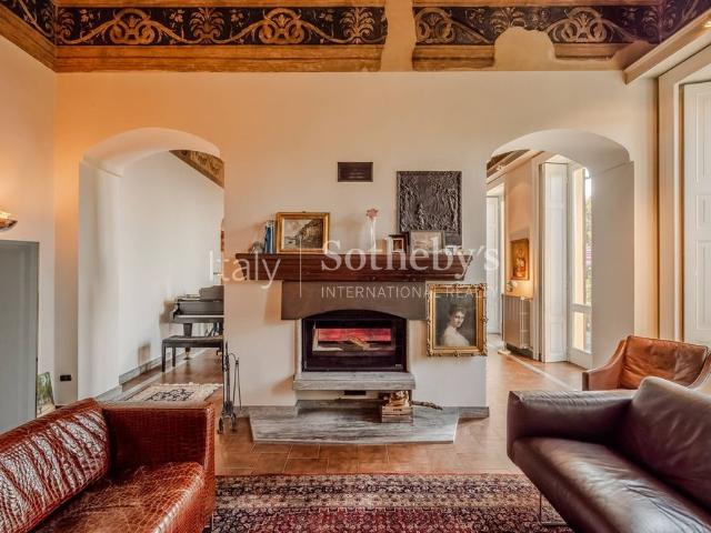Elegance and Lake Maggiore views