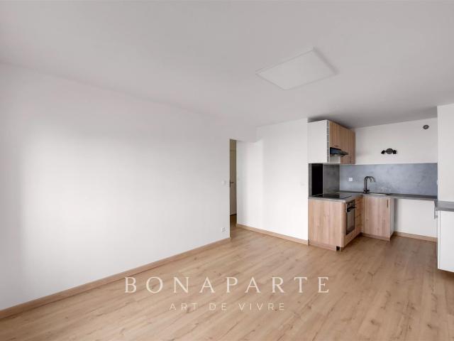 Élégance & charme en plein cœur de ville – Appartement T2 ré. 35m² Saint Raphaël