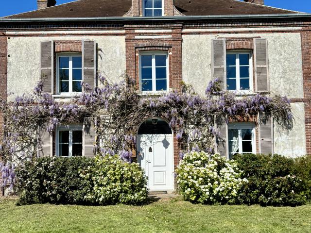 Elégance et authenticité pour cette demeure ancienne rénovée