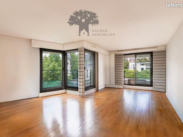 Élégance et Sérénité au Cœur de Passy – Vue Parc & Balcon