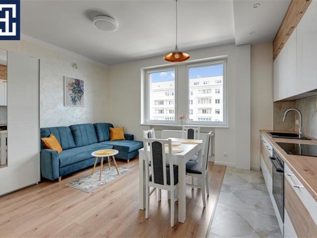 Elegancka kawalerka 26 m² w centrum Gdyni, nowy remont