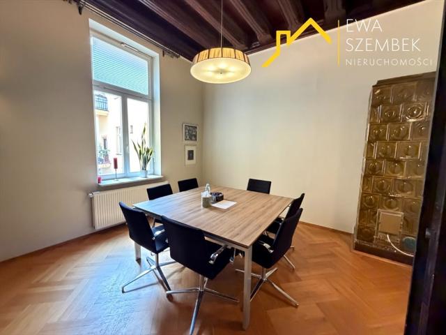 Elegancki gabinet 31,5 m² w prestiżowym centrum Krakowa