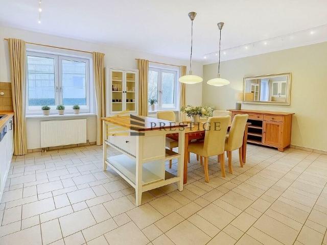 Elegancki dom do wynajęcia w Wilanowie, 330 m2, garaż