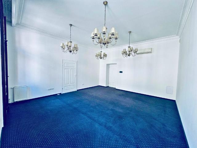 Eleganckie biuro 31,74 m² w Rzeszowie – gotowe do wprowadzenia