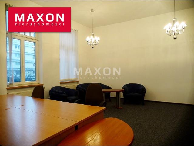 Eleganckie biuro 85 m2 w odrestaurowanej kamienicy
