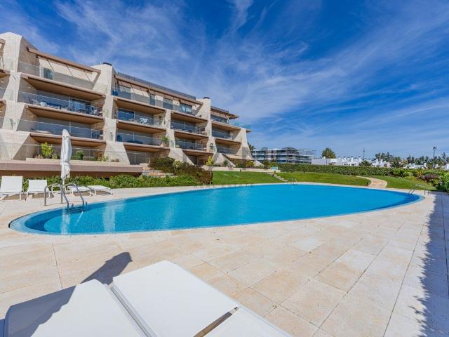 Elegância Contemporânea com Vista Golfe em Vilamoura 90m² Quarteira