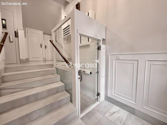 ELEGANCIA HISTÓRICA Y GRAN POTENCIAL EN LA EMBLEMÁTICA CALLE SANTA LUCÍA