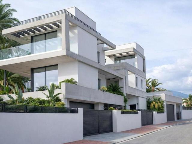 Elegancia moderna y vida mediterránea en Nueva Andalucía