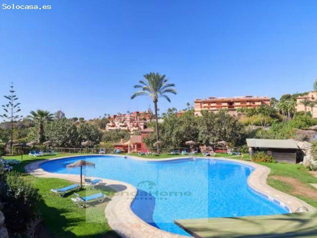 Elegancia y luz en Reserva de Marbella: vivienda reformada con terraza y vistas