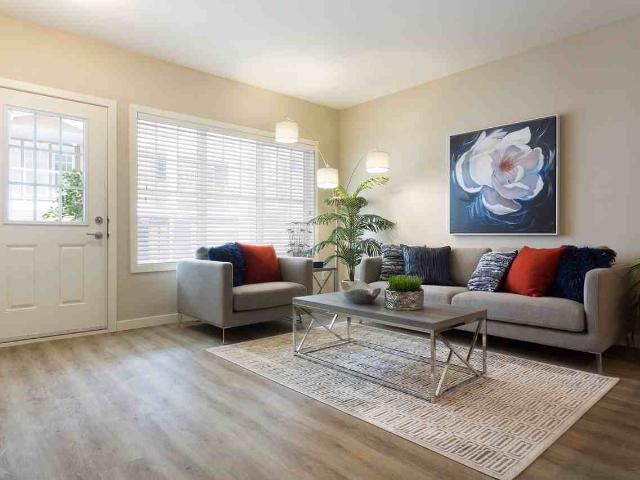 Element Townhomes on Eaglewood 3 Bedroom Home for Rent at 140 Eaglewood Dr, Winnipeg, MB R3Y 1Z1 Waverley West