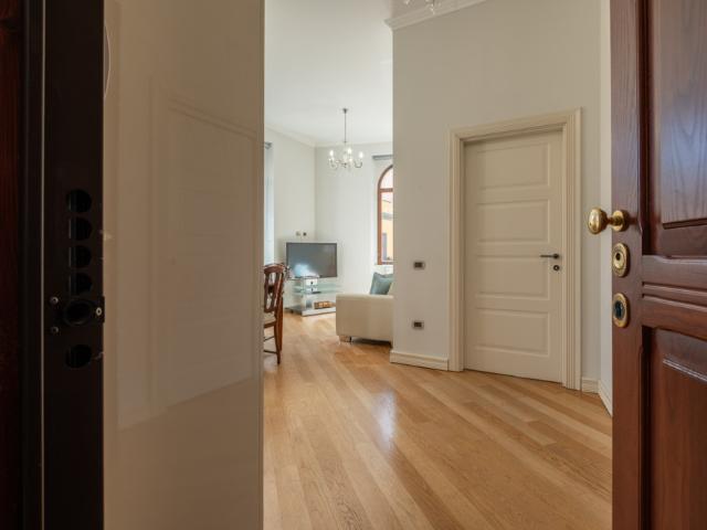 Elgant Flat| Private Terrace | City Center