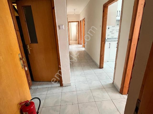 Elit Emlak'tan 100. Yıl Göbeğinde Kiralık 3+1 Yapılı Daire.