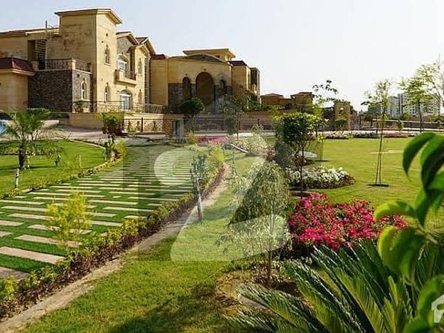 Elite 5 Kanal Developed Plot | Heighted Location | Block D