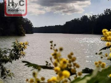 Elite Curauma: Lujo en Hormigón, Piscina y Gran Quincho