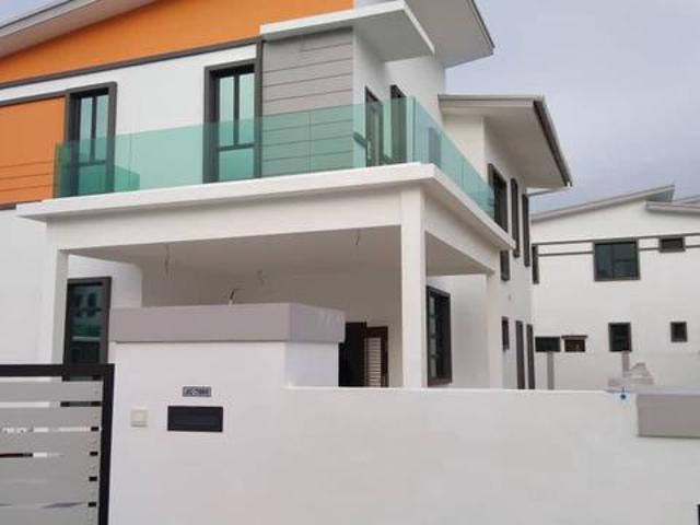 Elite Home In Melaka Area Big Size Big Land