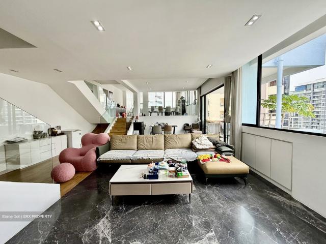 Elizabeth Tower D9, Apartment