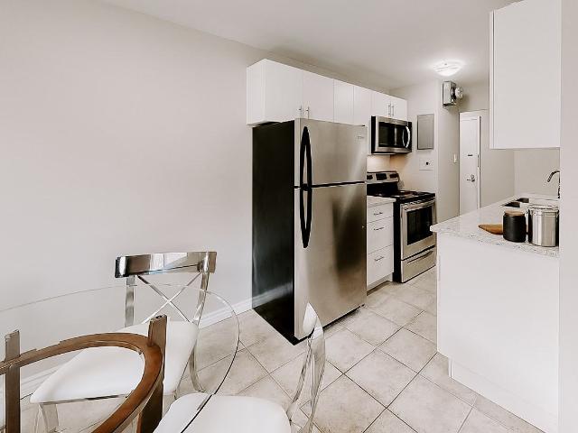 Elizabeth Towers 2 Bedroom Apartment for Rent at 978 8th Ave W, Owen Sound, ON N4K 5M2