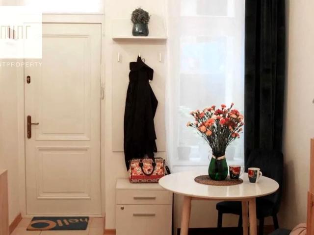 Elizy Orzeszkowej 18 m², Kraków