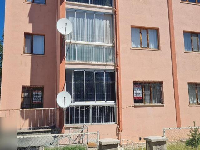 ÇELİK GAYRİMENKUL LTD.ŞTİ'DN ASLANLI MH. 3+1 1.KAT GÜNEY CEPHE