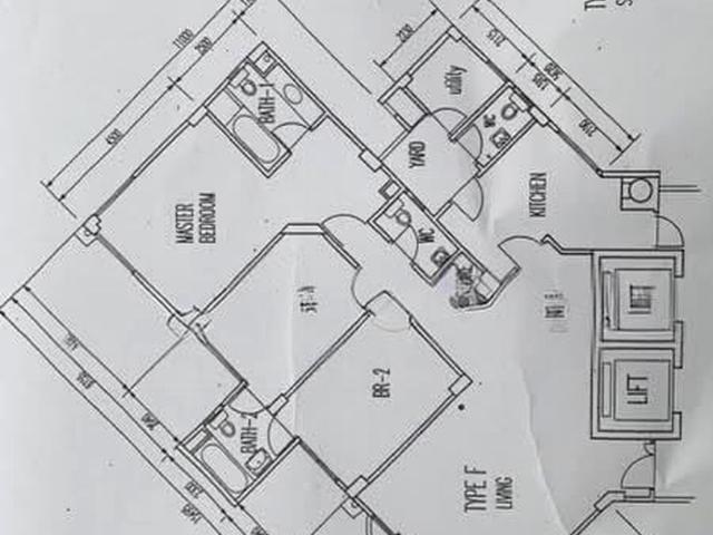 Elias Green D18, Condominium