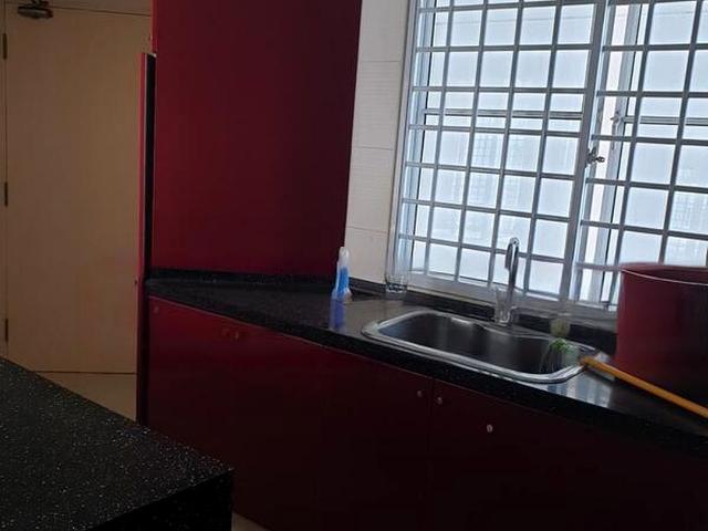 Elias Green D18, Condominium
