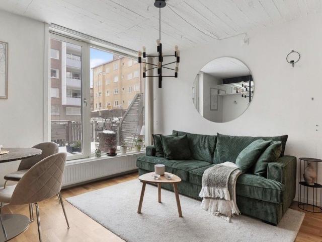 Eliegatan, Sundbyberg