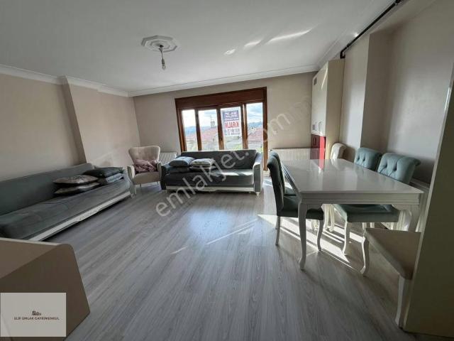 Elif Emlaktan Kağıthane Talatpaşa Mah Yaşarlı Cd 2+1 Daire