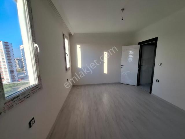Elif Su Uludağ Mahallesinde 3+1 Kapalı Mutfak Satılık Daire