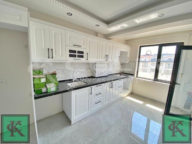 Çelik Emlak'tan Ön Ve Güney Cephe 3+1 150m2 Oturuma Hazır Daire