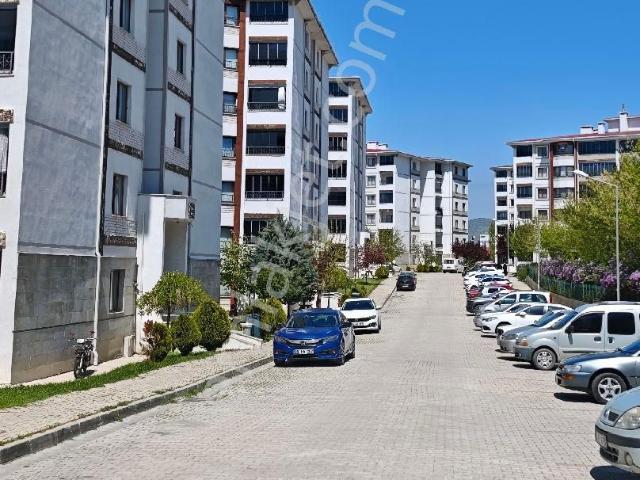 Çelik Grup İnşaat Emlak Tan Satılık 3+1 Giriş Kat Daire