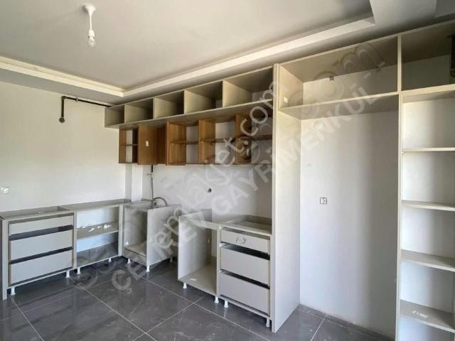 Çelikev Gayrimenkul'den Deregümü'de Sıfır 160m2 3+1 Daireler