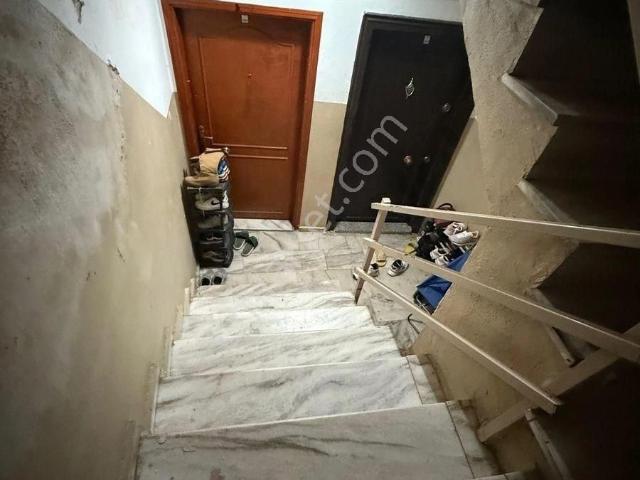 Çeliktepede Kiralık 2+1 Kapalı Mutfak Sobalı tüplü Kiralık Daire