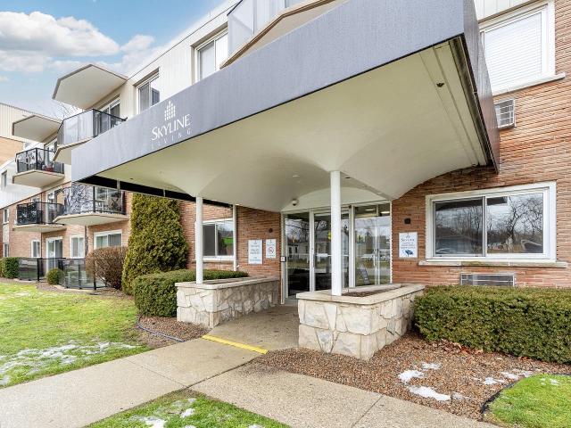 Elkhart Manor Apartments 1 Bedroom Apartment for Rent at 396 Exmouth St, Sarnia, ON N7T 5N6 Central City