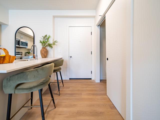 Elle 2 bed 2 bath + Den Show Suite [object Promise] for Rent
