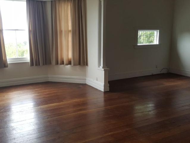 Ellerslie Character Villa