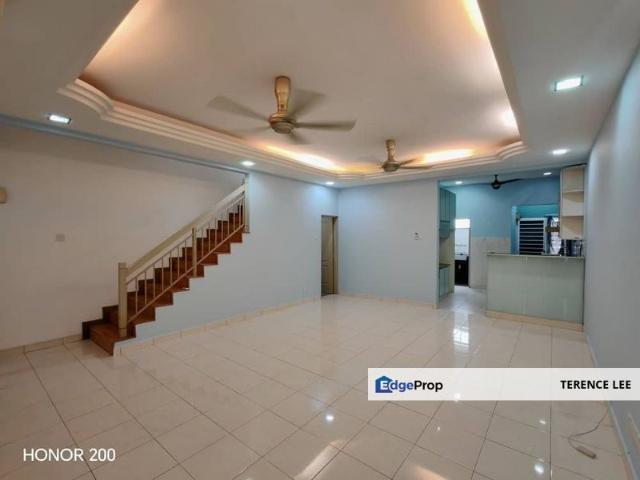 Ellis Bandar Bukit Raja