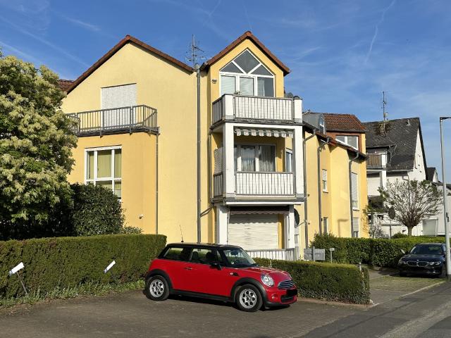 Eltville Martinsthal! Vermietete 2 Zimmer Dachgeschosswohnung mit Garage!